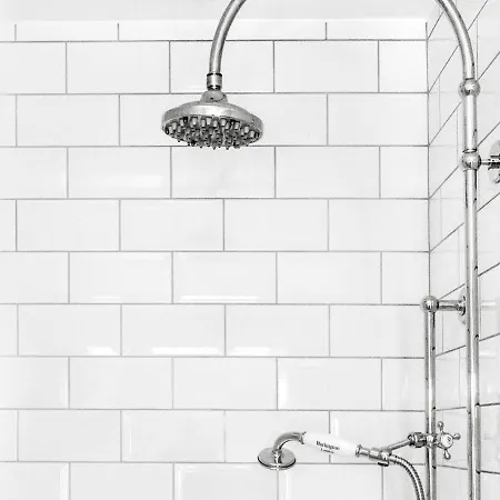 酒店 Milton House *