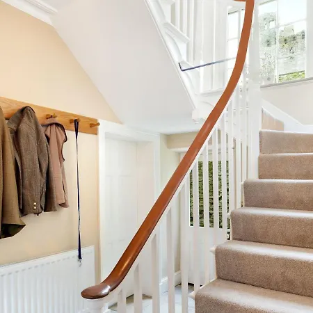 Milton House 米德尔赫姆